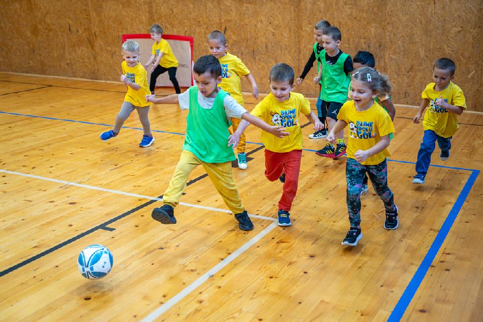 Turnaj v malom futbale aj tento rok spojil všetky žiarske škôlky dohromady 