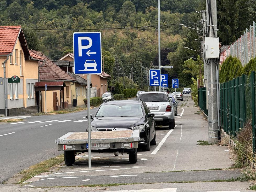 Parkovanie na chodníkoch na týchto uliciach nebude možné, zaparkujete len na riadne označených miestach