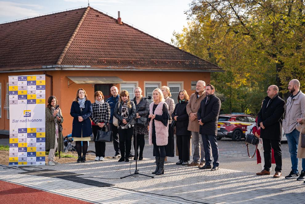 Otvorenie športového areálu na Jednotke sprevádzal športový deň žiakov